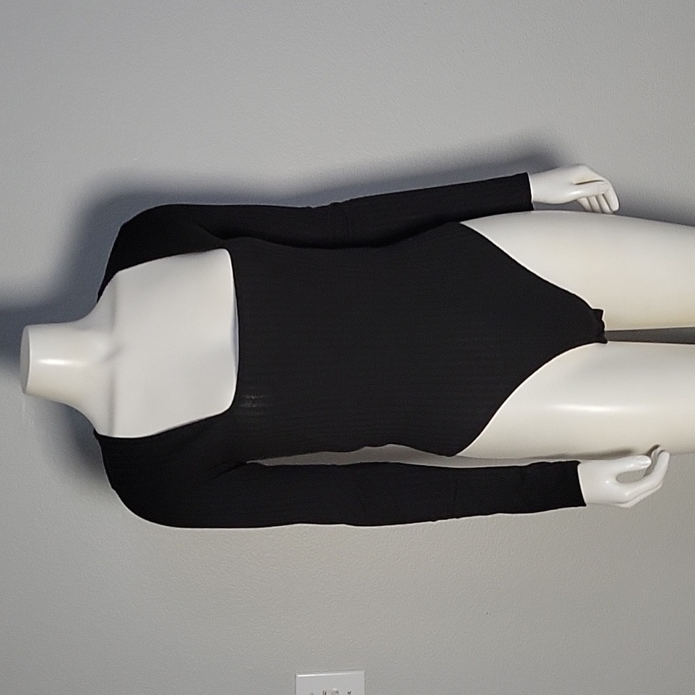 EUC- Missguided Square neck Black Bodysuit